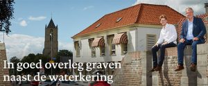 In goed overleg graven naast waterkering
